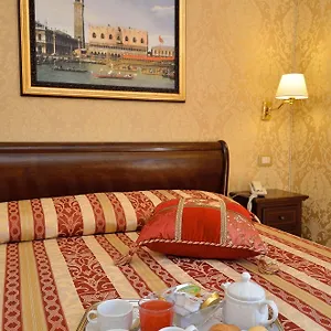 *** Bed & Breakfast Residenza Goldoni Italien