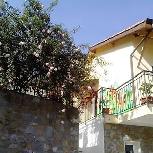 Bed & Breakfast L'erba Degli Abrighi, Ventimiglia